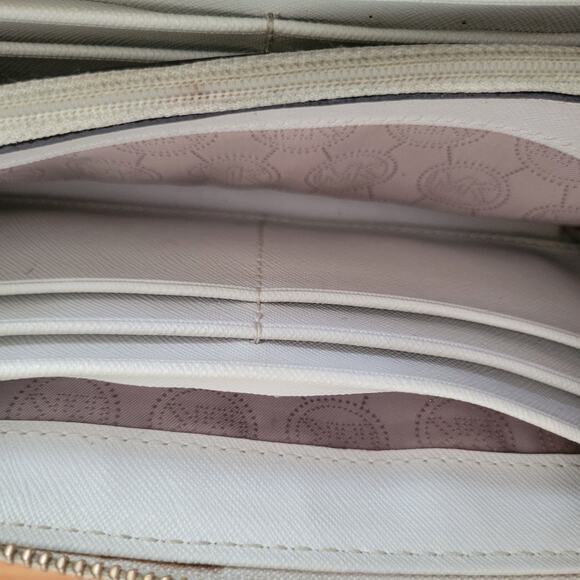 Michael Kors Jet Set Signature Zip Around Bifold Wallet Tan/Cream 8 Card Slots - Picture 7 of 13